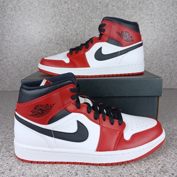Nike Air Jordan 1 Mid Chicago (2020) Sneakers Red White Black Shoes